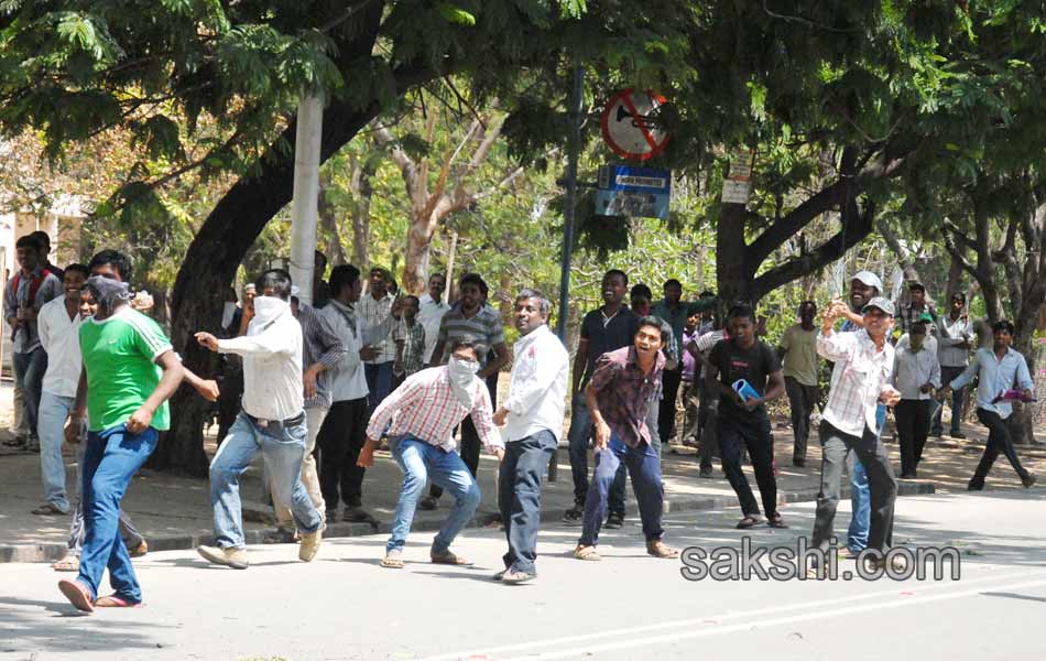 Protests at Osmania University foiled by Police - Sakshi14