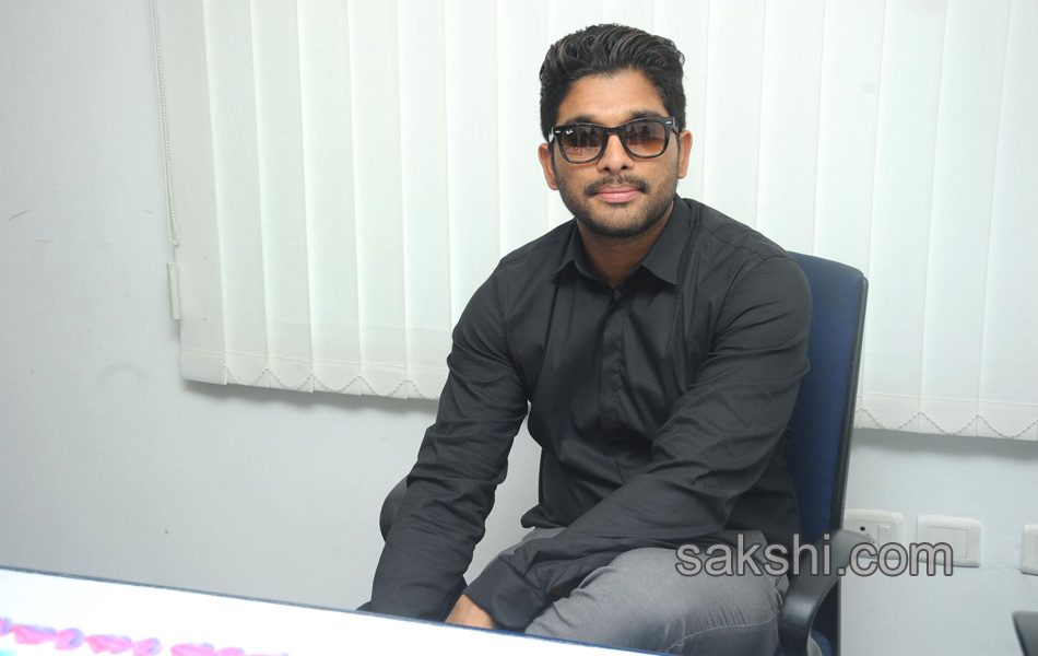 Allu Arjun Birthday celebrations 20154