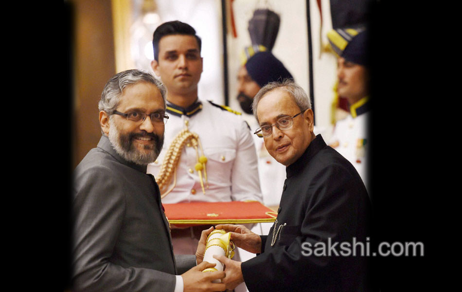 Padma Awards 2015 function at Rashtrapati Bhavan - Sakshi17