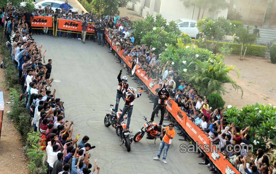 cbit hyderabad Motorcycle stunts3