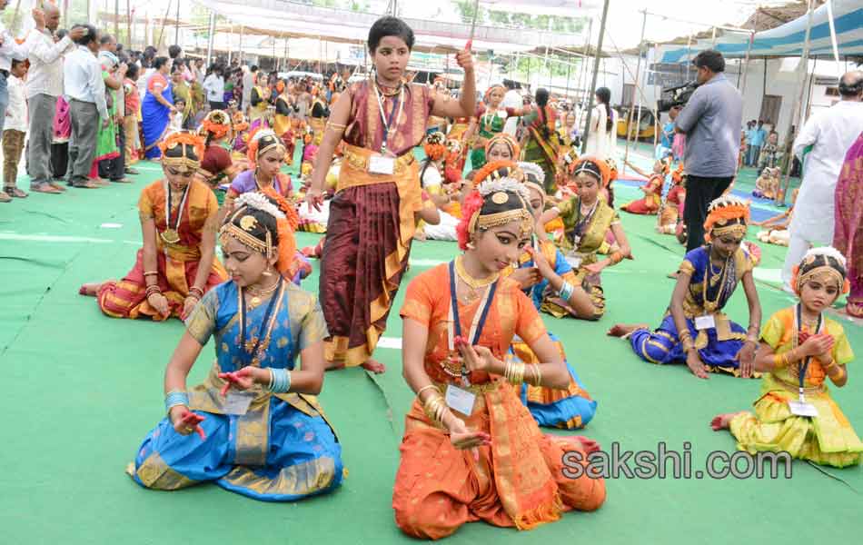 Kuchipudi Bharatanatyam folk dance performance at Bhadrachalam14