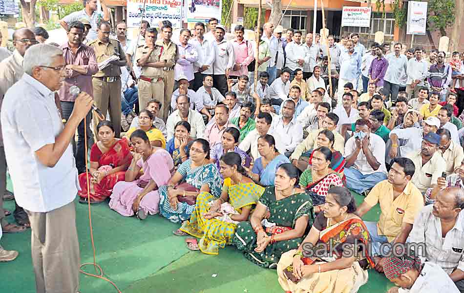 strike turns violent19