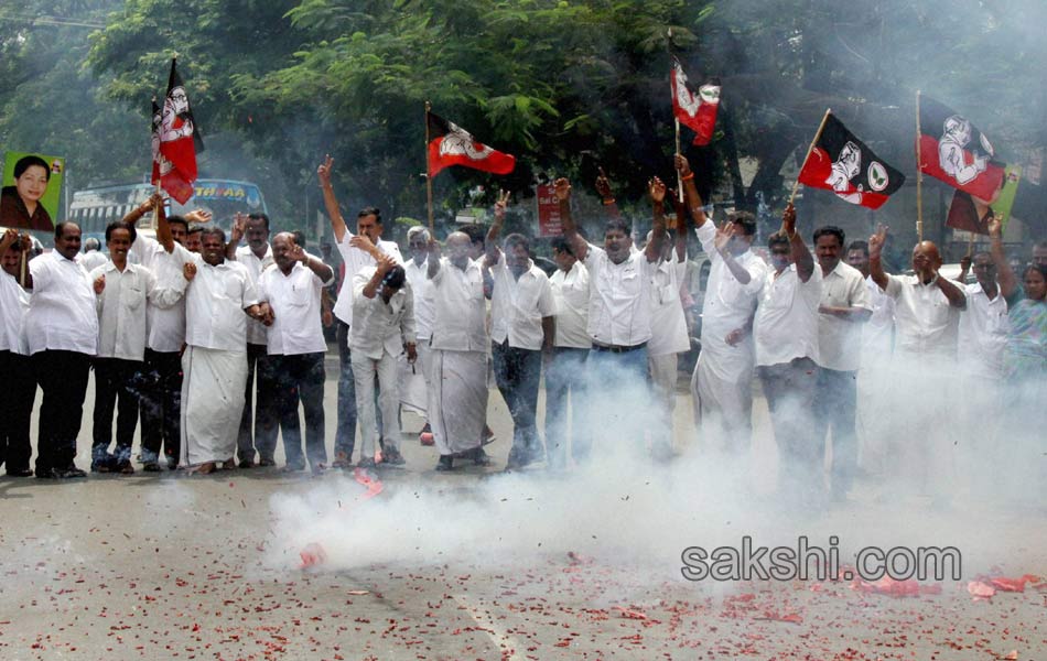 jayalalitha sworn in as chief minister for fifth time1