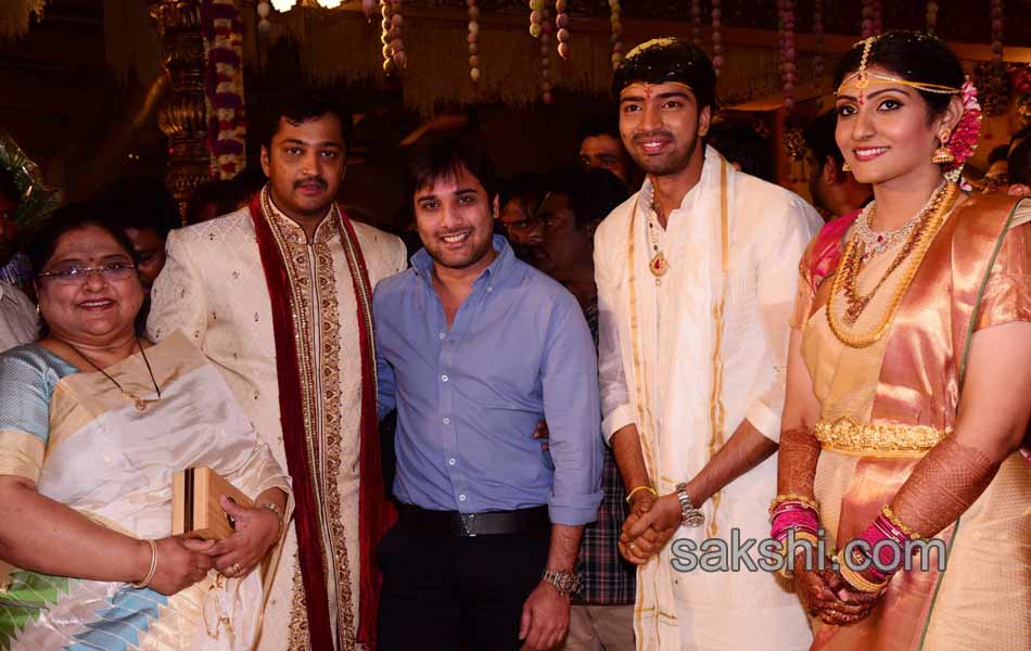 allri naresh tieup with viroopa22