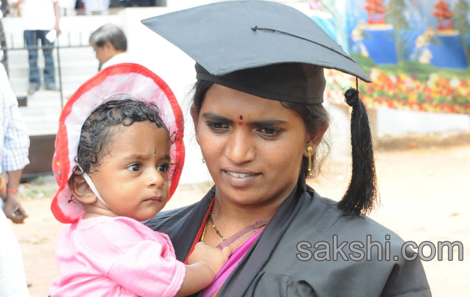 sv university convocation held in a grand manner18