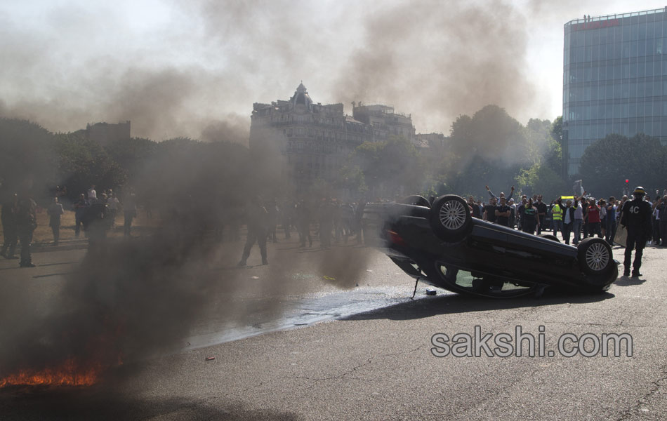 France Taxi Strike1