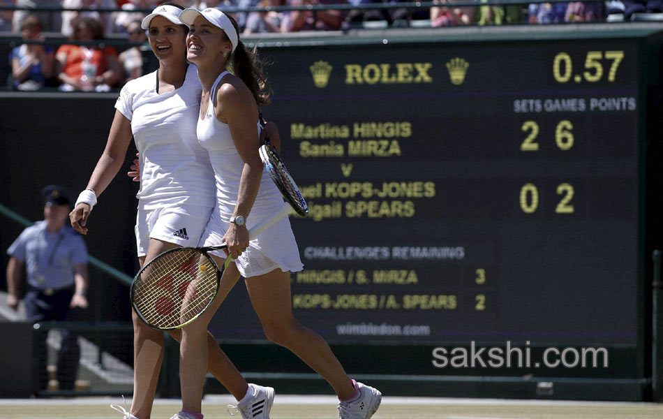 sania mirza pair entres into final at wimbledon open12