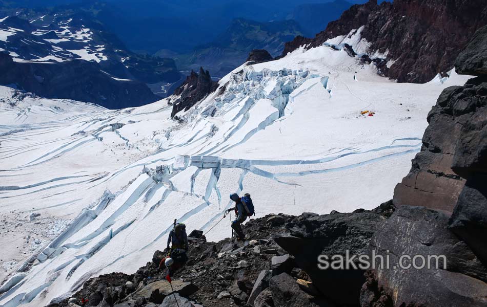 Climbing Mount Rainier4