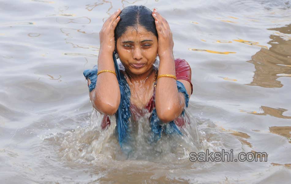 Pushkaralu 2015 Godavari Set To Consecrate Devotees - Sakshi23