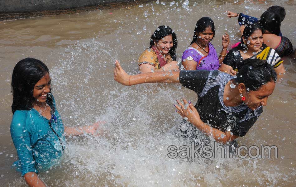 holy pushkaralu comes to seventh day19