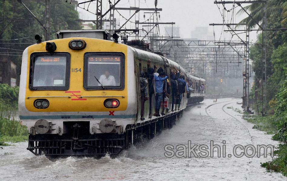 heavy rains in mumbai1