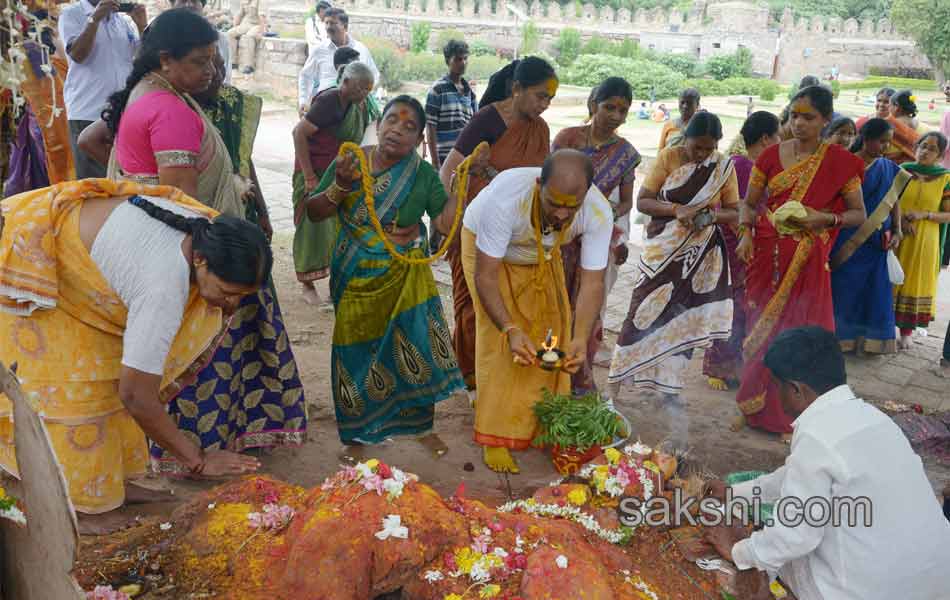 Devotees with a huge sliding Bonalu13