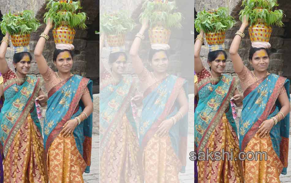 Devotees with a huge sliding Bonalu16