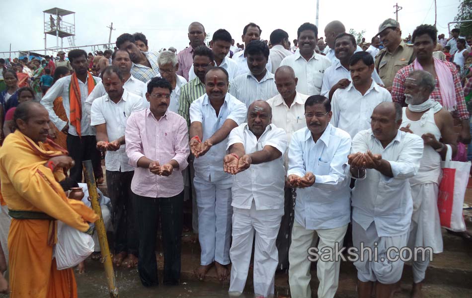 telangana godavari pushkaralu - Sakshi5