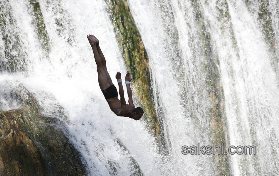 Bosnia Waterfall Jumping1