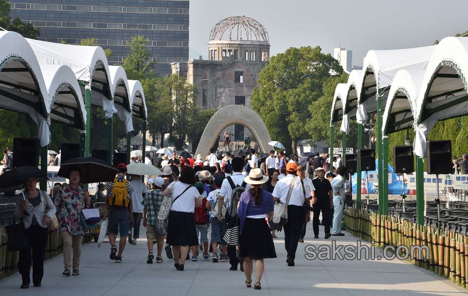 Hiroshima Peace Memorial Park in western13