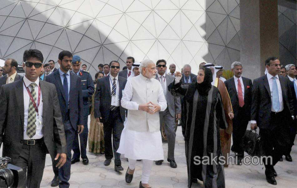 narendra modi dubai tour - Sakshi2