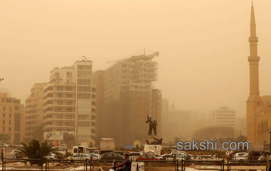 Unseasonal sandstorm hits Lebanon Syria6