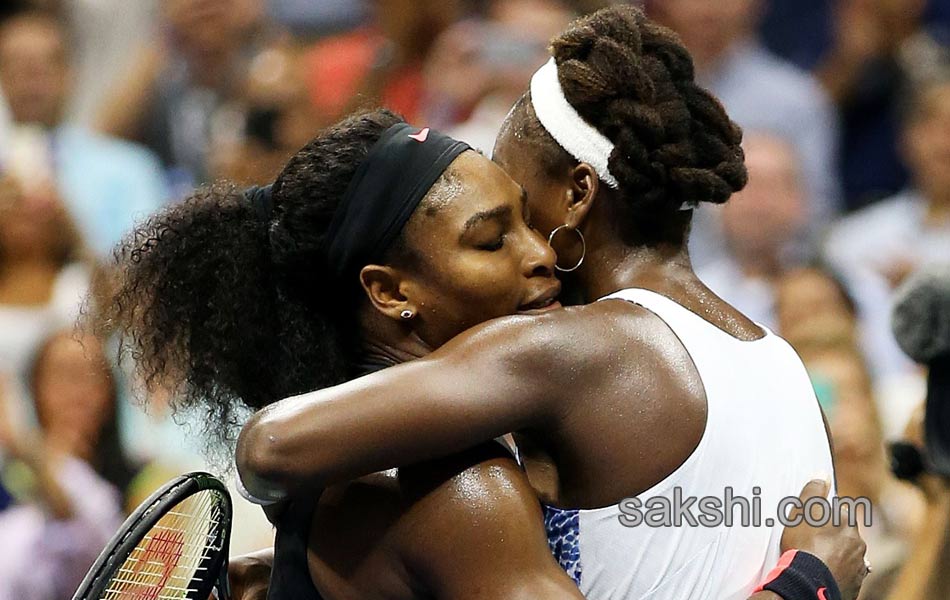 US Open 2015 Serena Williams edges Venus Williams15