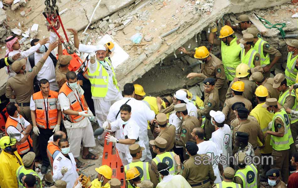 In disaster accident in the Mecca Masjid5