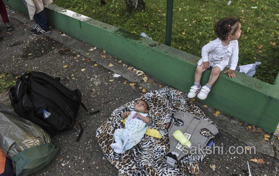 rest in a street near the Croatia Serbia border in Tovarnik3