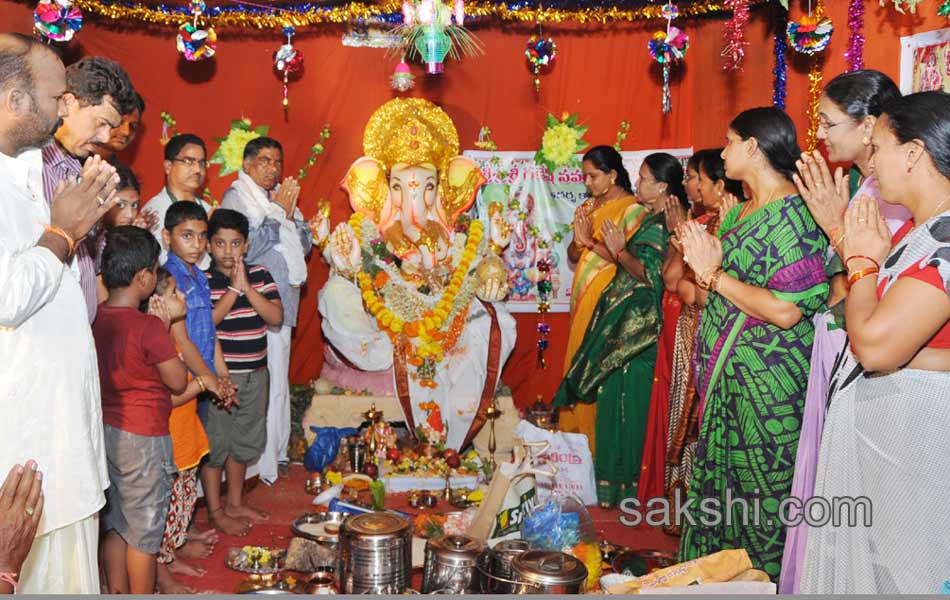 ganesh chaturthi celebrations in nalgonda district on second day - Sakshi8