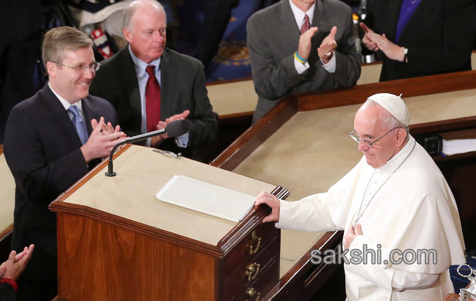 Pope Francis addresses a joint meeting of the US Congress - Sakshi8