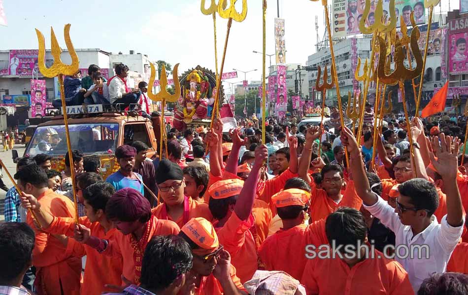 ganesh immersion 2015 hyderabad - Sakshi2