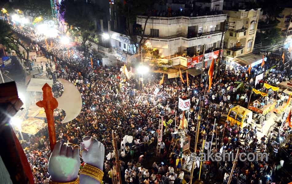 Khairathabad Ganesh in Hyderabad4