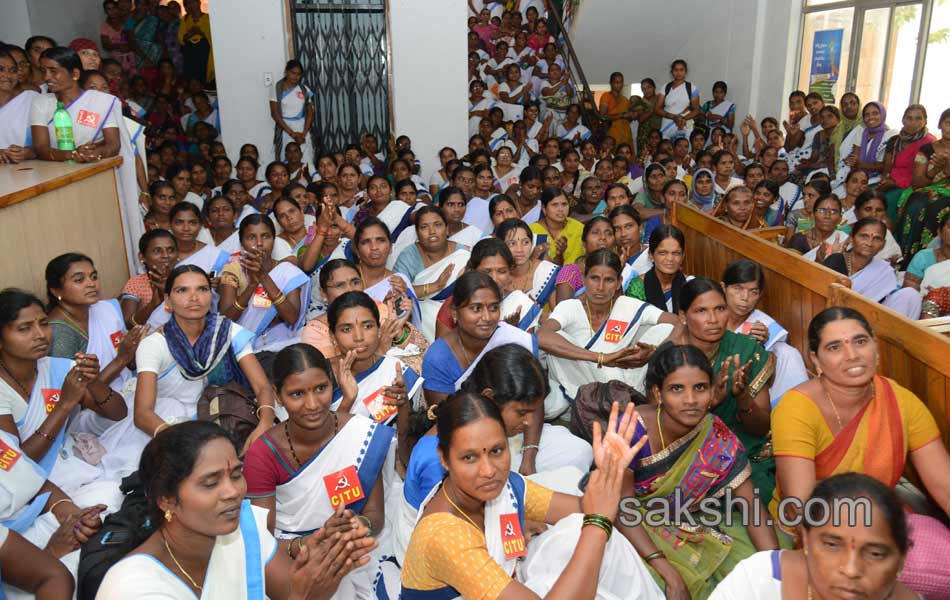 asha workers arrest in rtc cross roads7