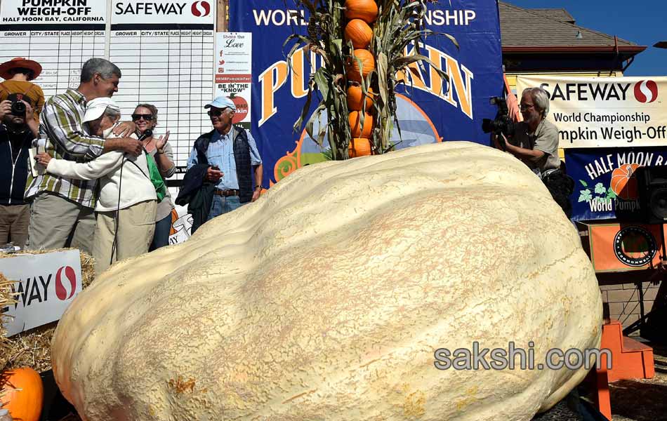 pumpkin weighing3