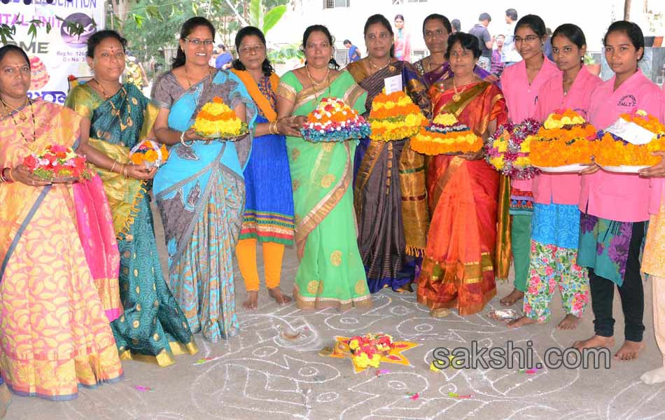 Bathukamma celebrations in hyderabad - Sakshi7