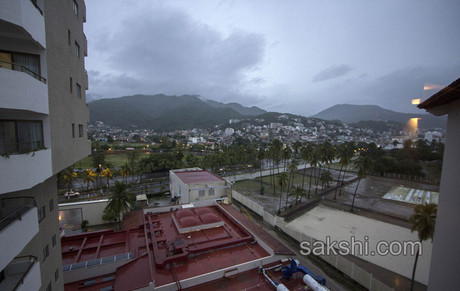 Monster Hurricane Patricia roared toward Mexico4