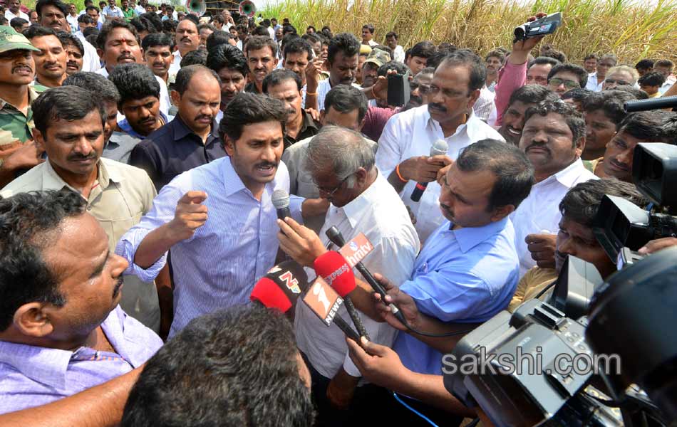 ys jagan mohan reddy speech in uddanda rayuni palem - Sakshi18