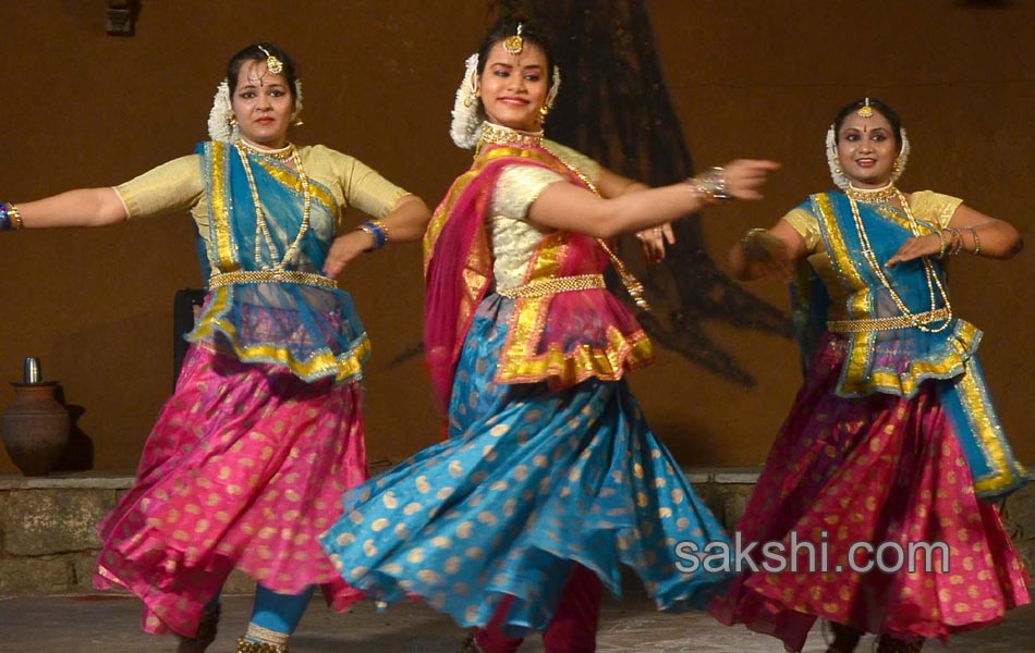 Kuchipudi dancer9