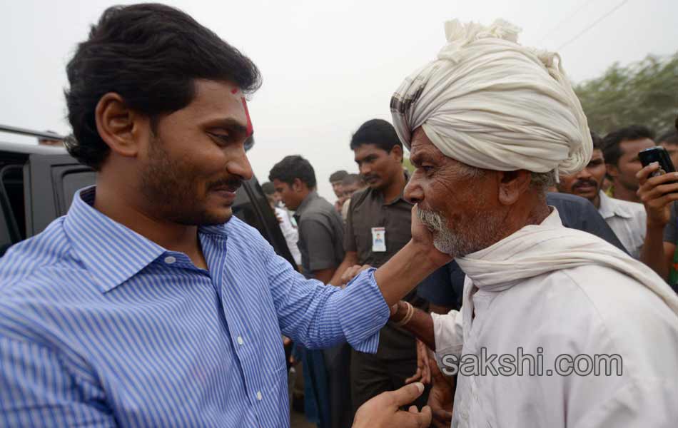 good response to ys jagan mohan reddy election campaign in warangal - Sakshi18