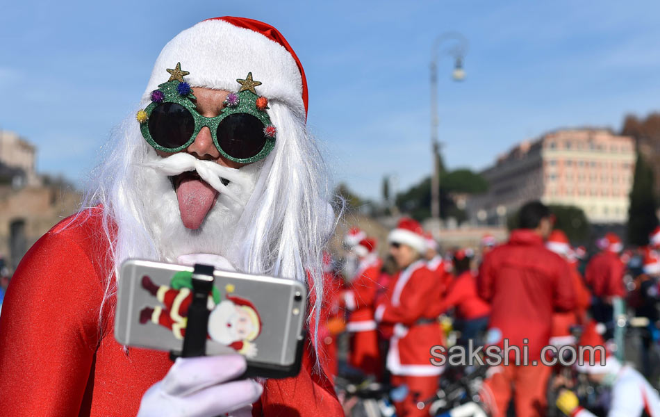 Santa Claus ride for charity2