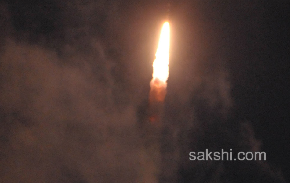 Isro launches new pslv c 29 rocket srihari kota3