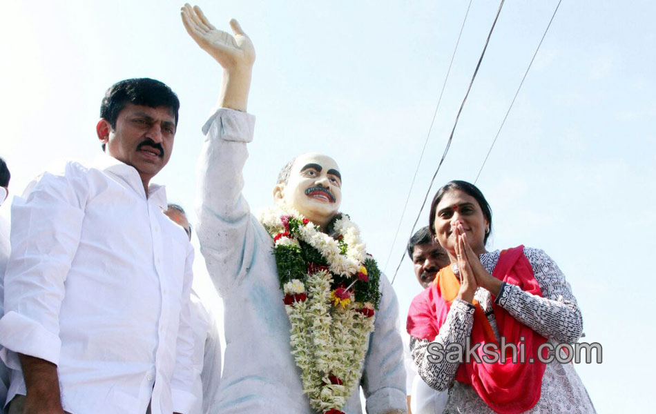 sharmila visited seven families in medak2