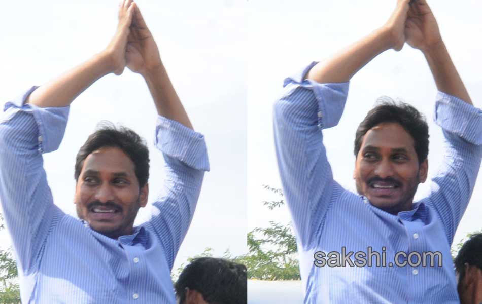 raithu bharosa yatra completed by ys jagan at anantapur - Sakshi14