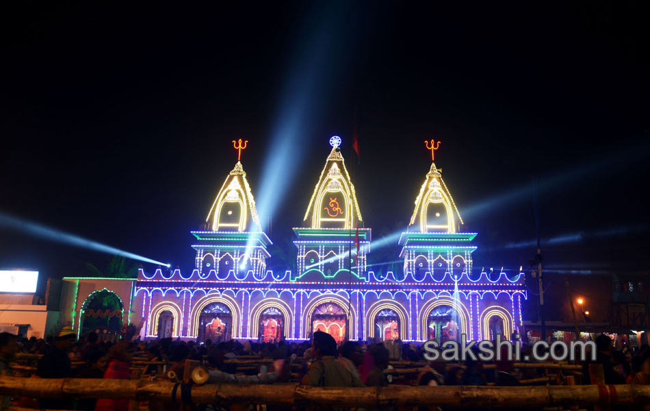 Holy dip in Gangasagar8