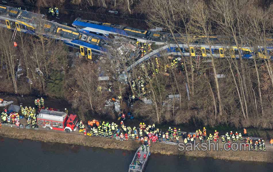 Germany Train Crash5