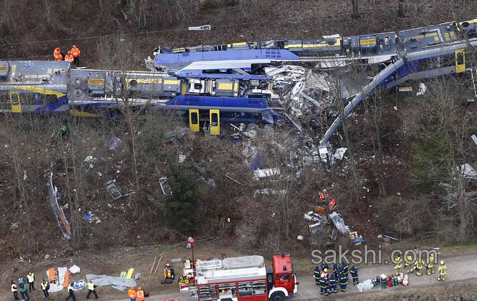 Germany Train Crash13