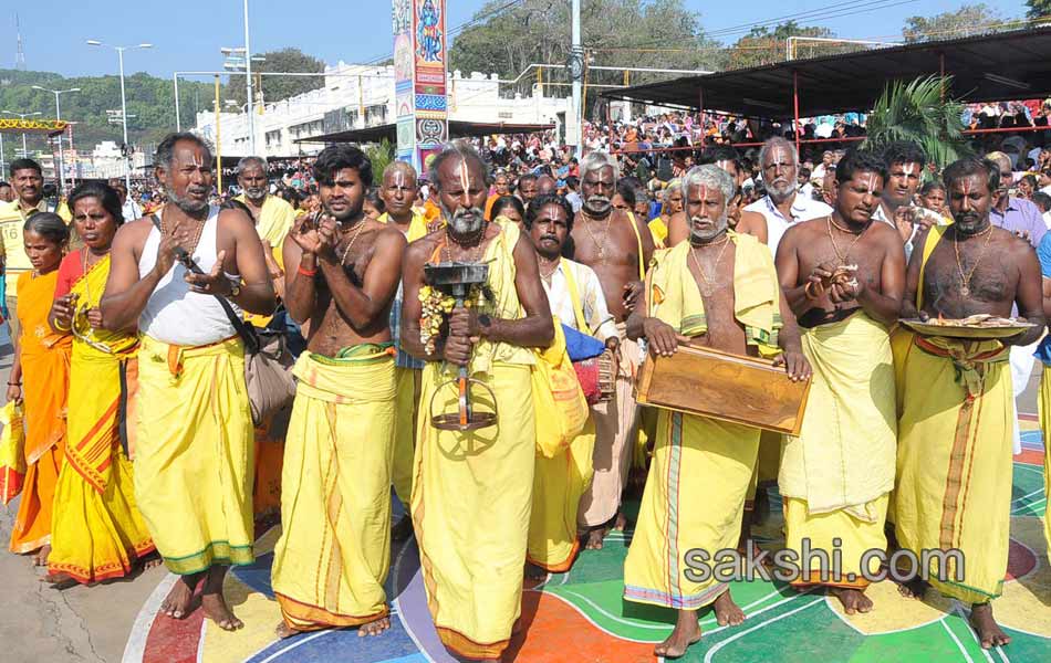 Rathasapthami festivities begins in tirumala8