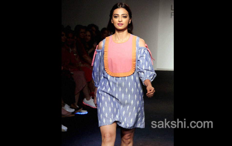 Lakme Fashion Week in Mumbai3