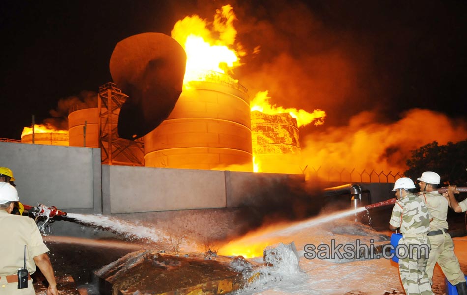 Fire breaks out at Visakhapatnam bio diesel plant fire13