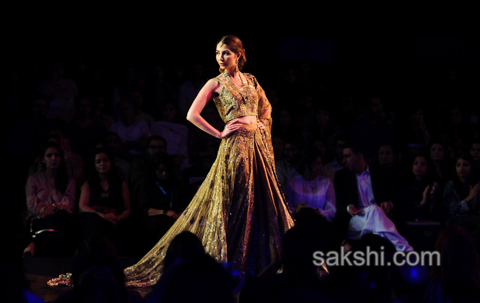 Karachi Fashion show8