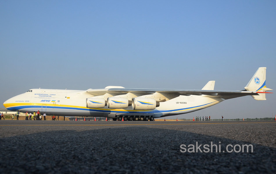 worlds largest cargo aircraft11