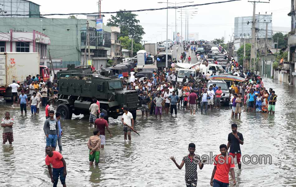 floods create havoc in srilanka - Sakshi3