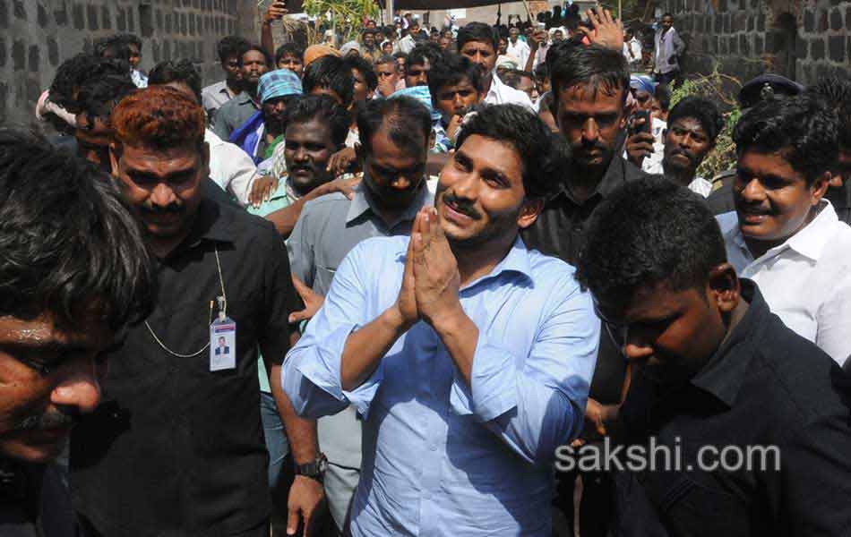 YS Jagan to console Lakshmipuram wall collapse victims families - Sakshi29